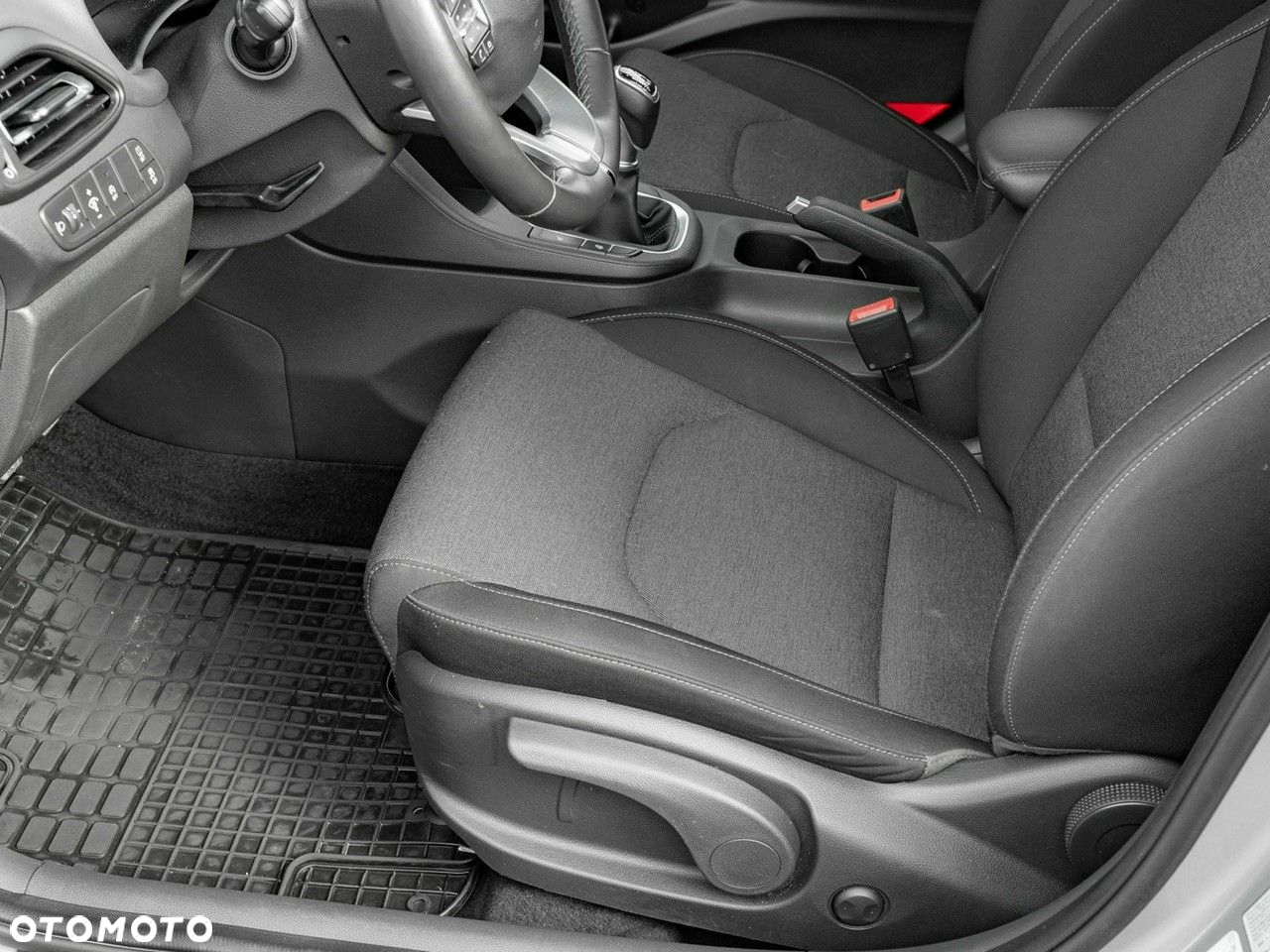 Hyundai i30 1.5 DPI Smart - 14