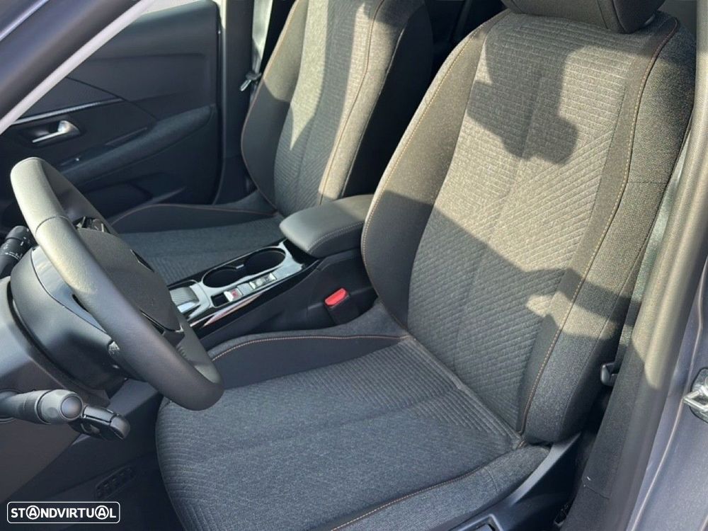Peugeot e-208 50 kWh Style - 9