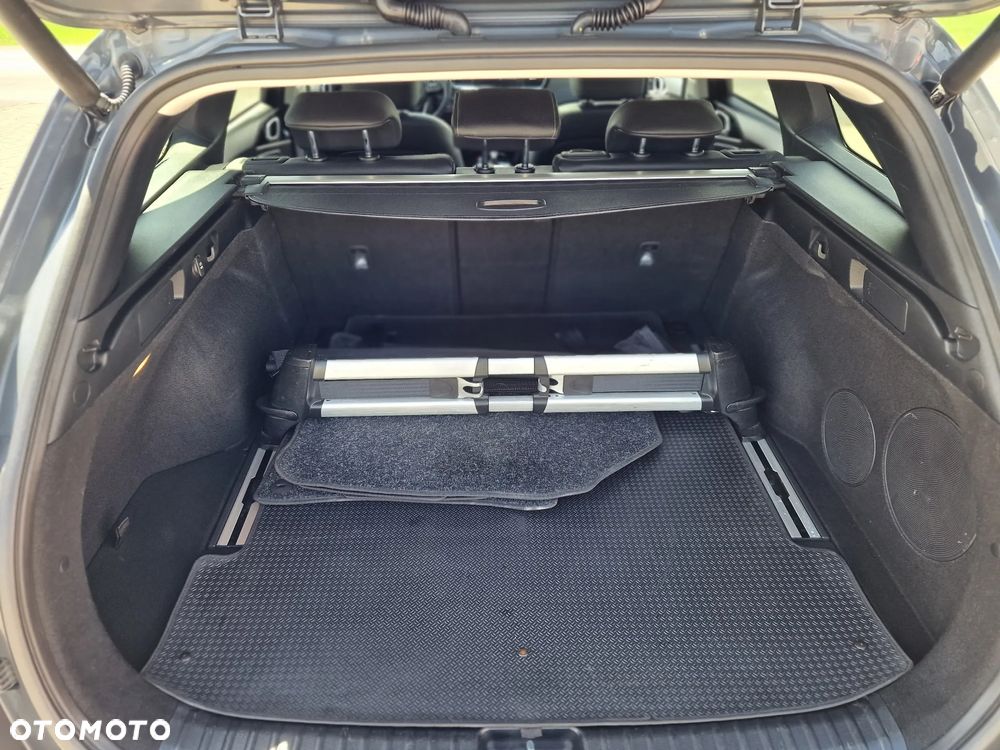 Kia Ceed 1.6 CRDi Eco-Dynamics+ (48V Mild-Hybrid) DCT7 Platinum Edition - 32