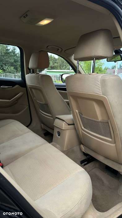 BMW X1 xDrive20d - 8