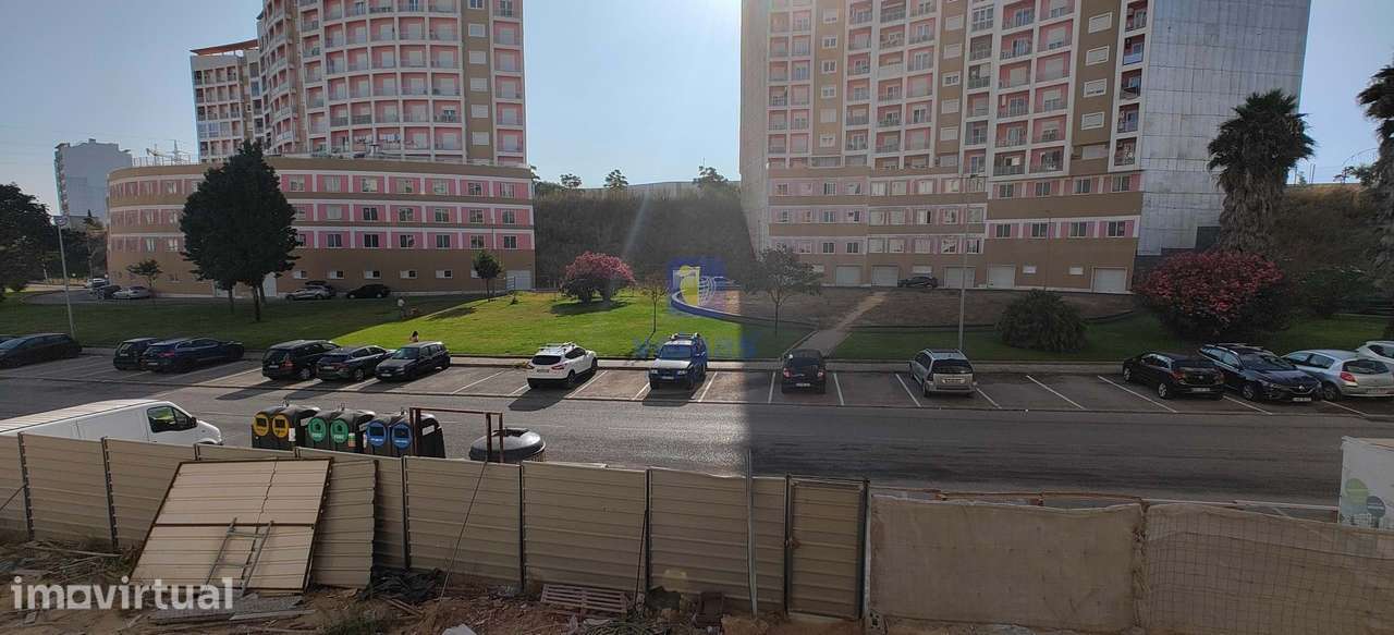 T2 com arrecadação em Santa Marta do  Pinhal - Corroios - Grande imagem: 5/20