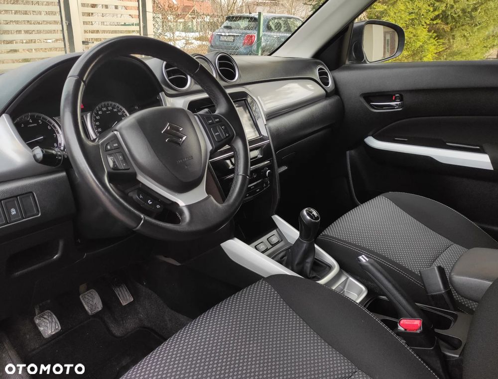 Suzuki Vitara 1.6 Premium 2WD - 8