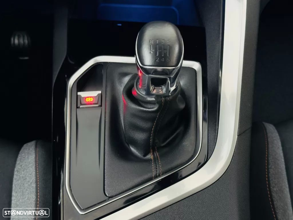 Peugeot 3008 1.5 BlueHDi Active - 43