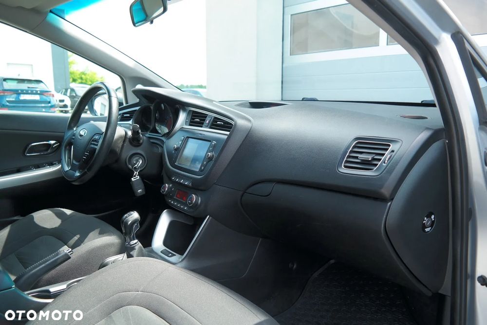 Kia Ceed 1.4 L - 10