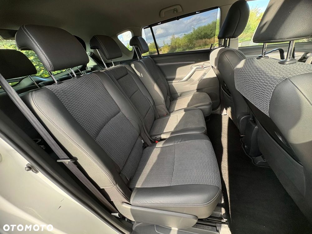 Toyota Verso 1.8 Premium EU5 7os - 24