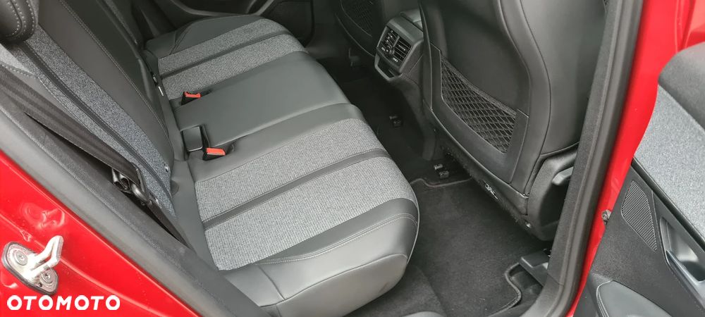 Peugeot 3008 1.5 BlueHDi Allure S&S EAT8 - 18