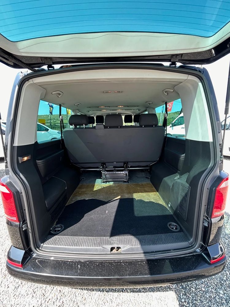 Volkswagen Caravelle - 10