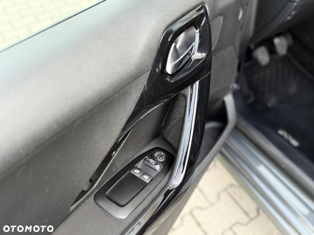 Peugeot 208 PureTech 82 Active - 17
