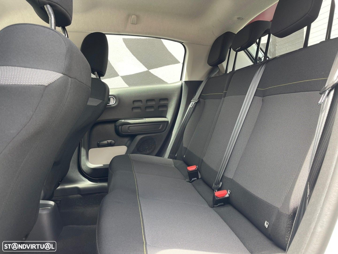 Citroën C3 Pure Tech S&S Shine - 8