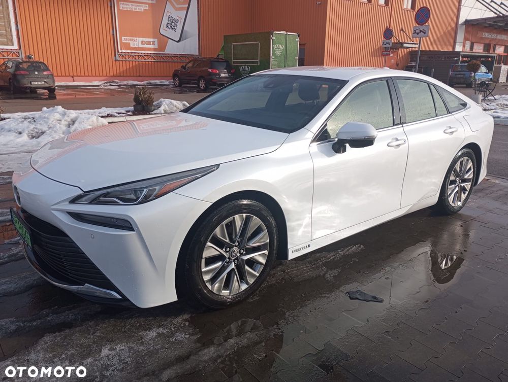 Toyota Mirai Luxury - 2