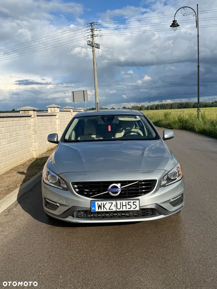 Volvo S60 T5 Geartronic Momentum - 1