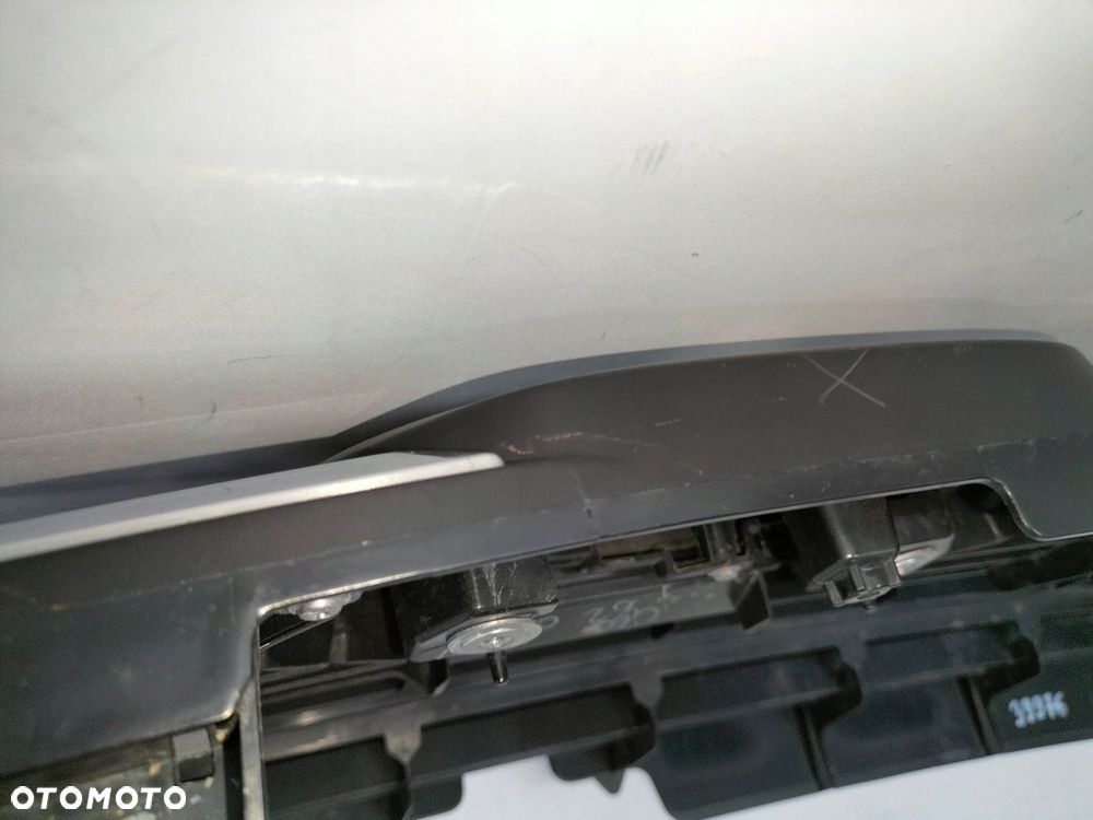 Atrapa kratka grill TOYOTA HILUX 8 VIII LIFT 20- INVINCIBLE - 11