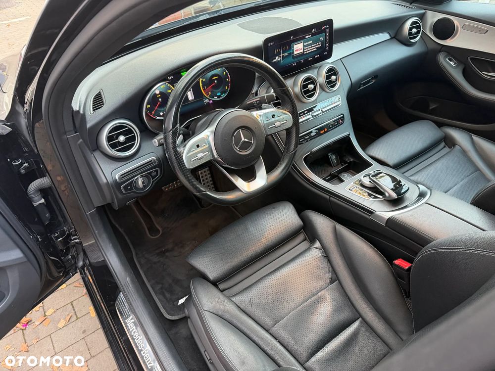 Mercedes-Benz Klasa C 200 9G-TRONIC AMG Line - 16
