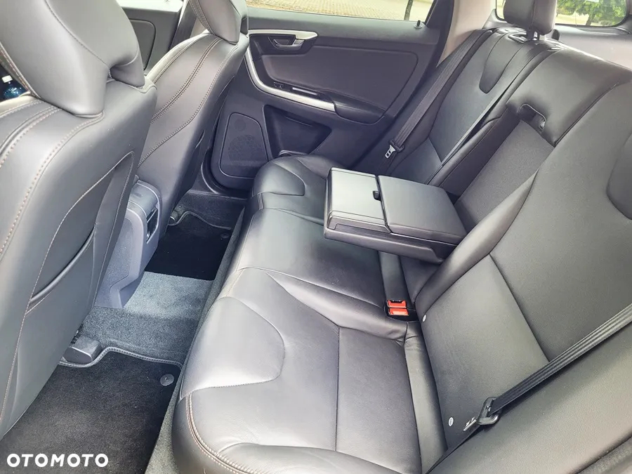 Volvo XC 60 - 22