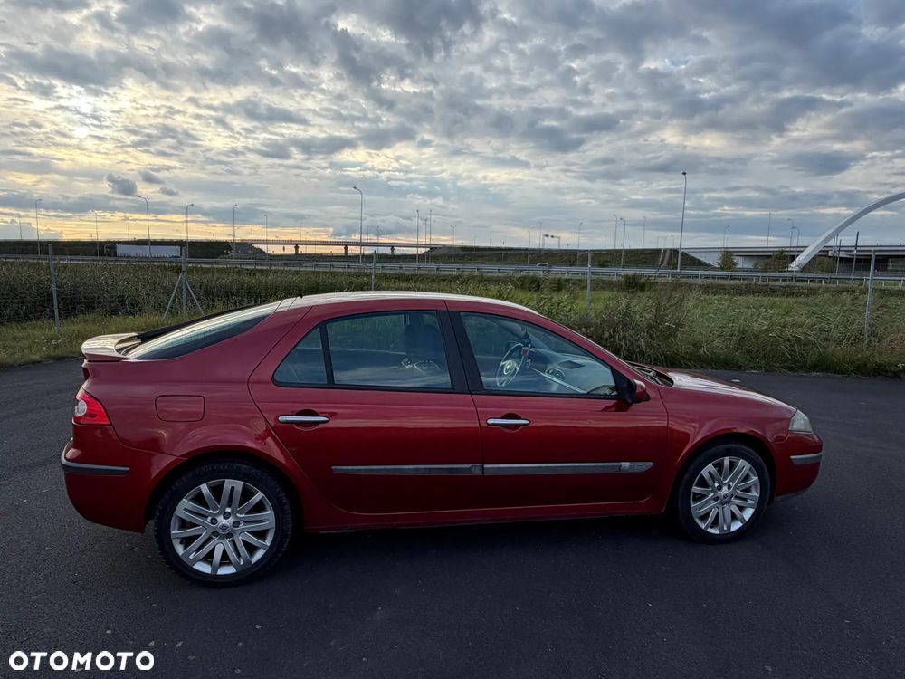 Renault Laguna 1.9 dCi Confort Dynamique - 4