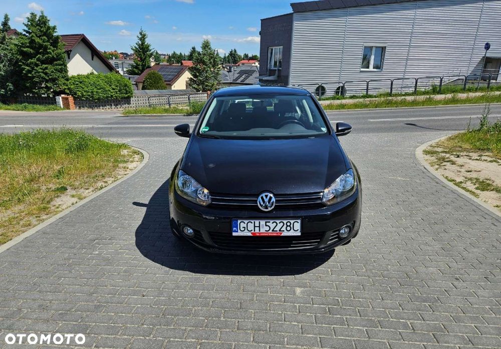 Volkswagen Golf - 2
