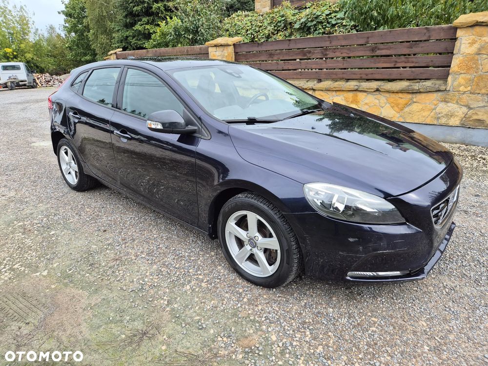 Volvo V40 D2 Geartronic Momentum - 1
