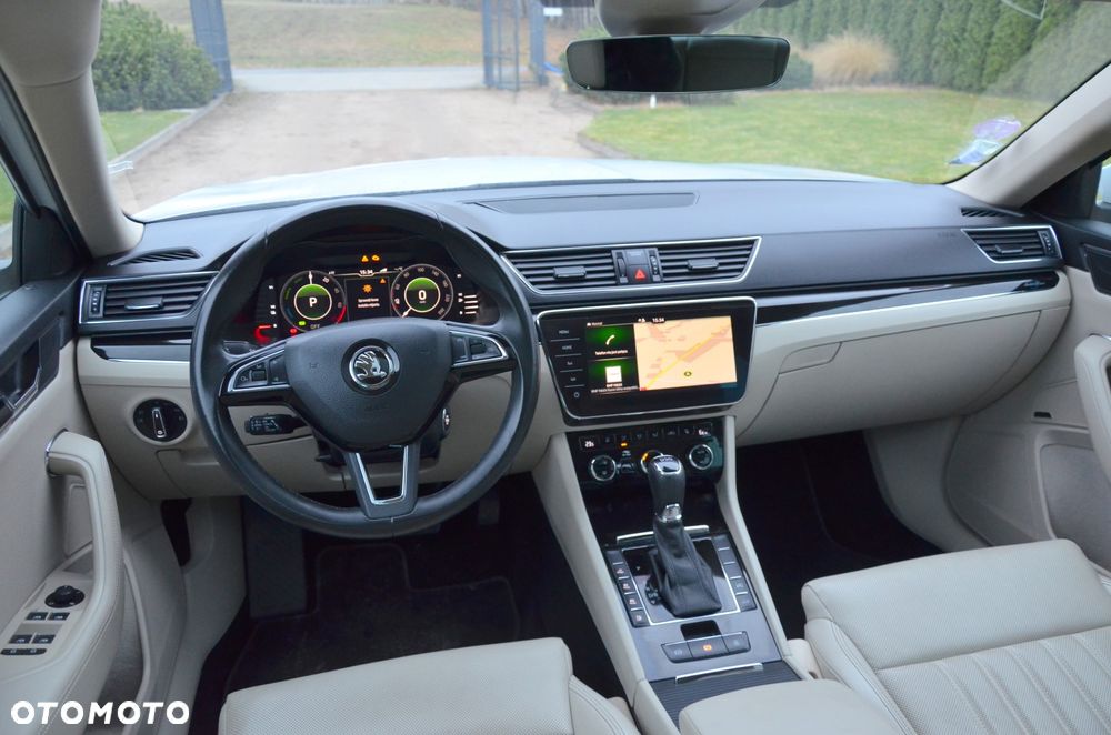 Skoda Superb 1.4 TSI Plug-In Hybrid L&K DSG - 24