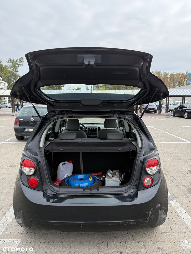 Chevrolet Aveo 1.2 LS - 13