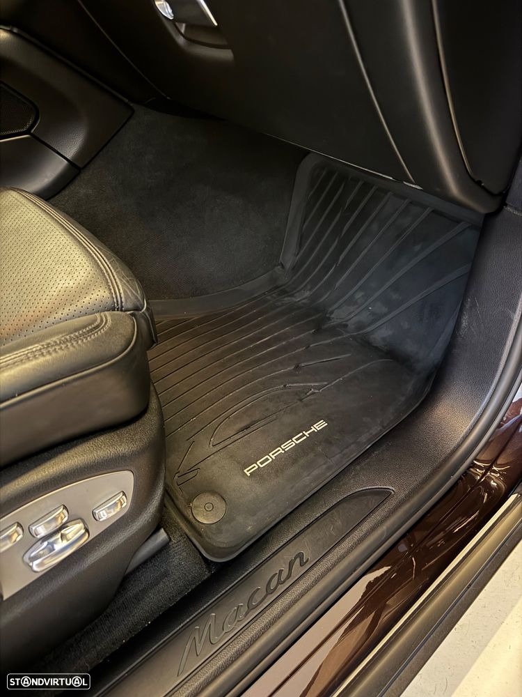 Porsche Macan 2.0T - 36