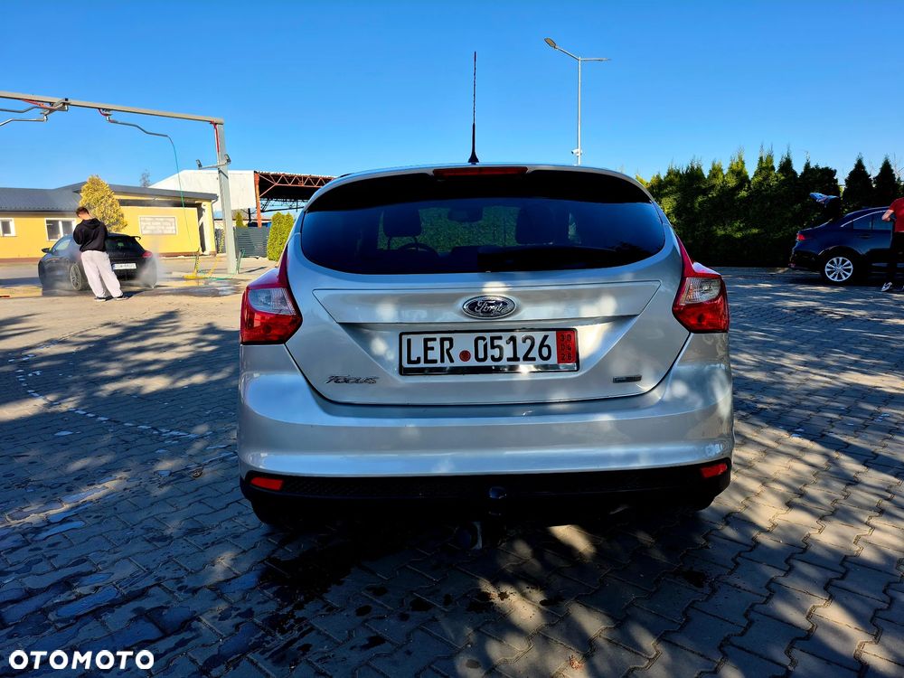 Ford Focus - 8