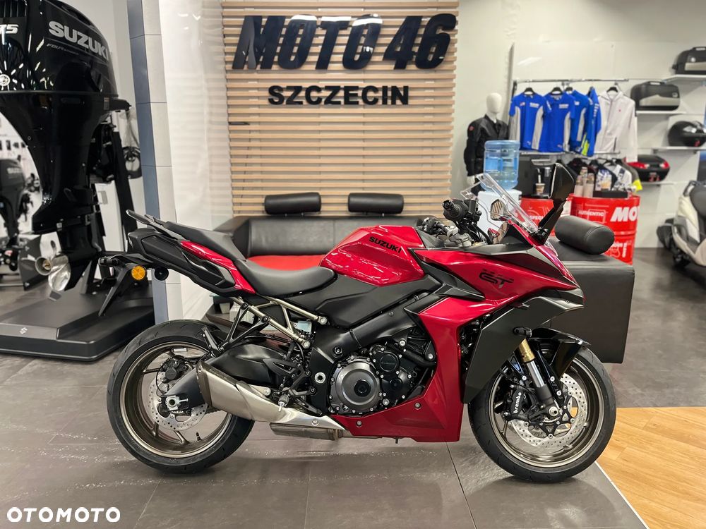 Suzuki GSX - 4