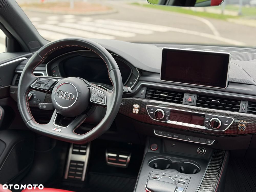 Audi S4 Limousine - 16