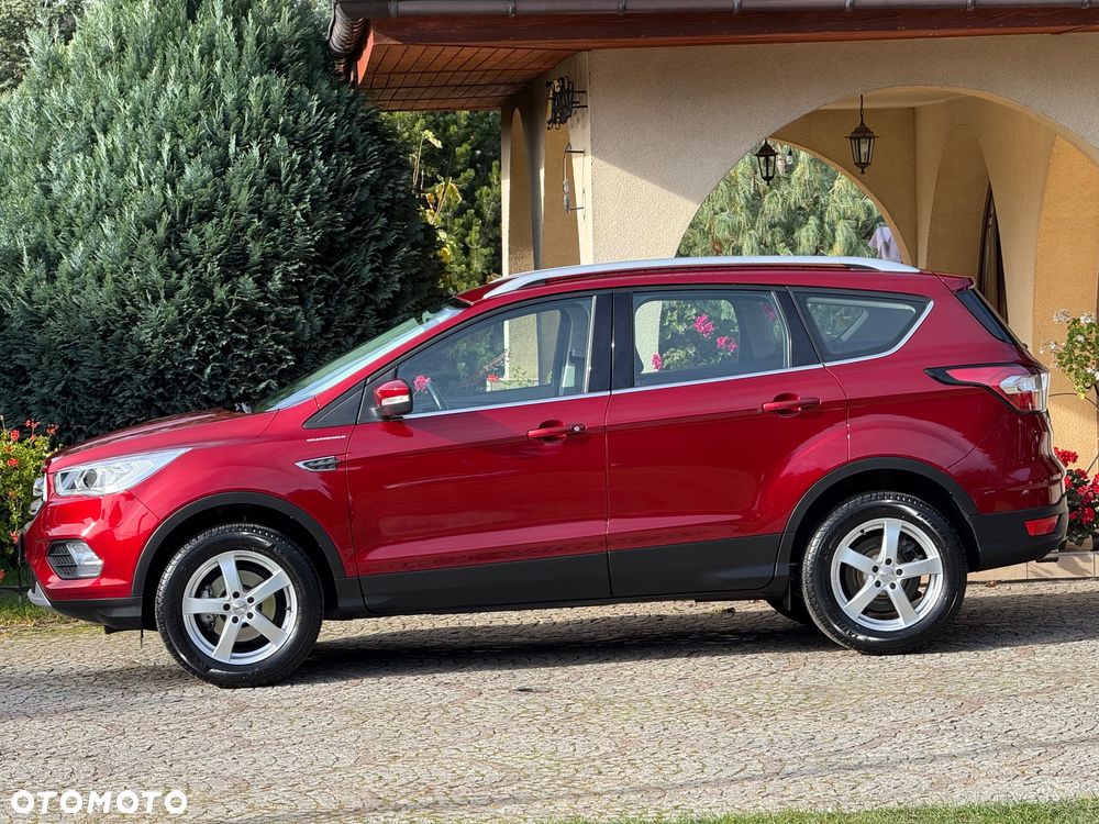 Ford Kuga 1.5 EcoBoost 2x4 Titanium - 5
