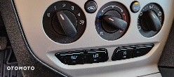 Ford Focus 1.0 EcoBoost Start-Stopp-System Champions Edition - 4