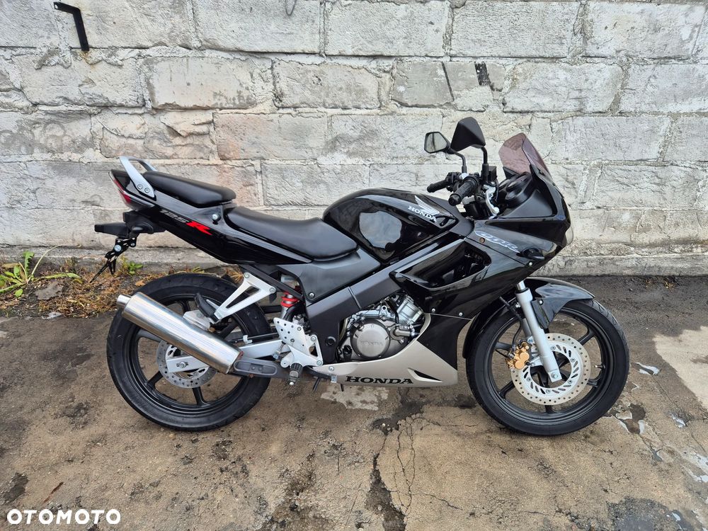 Honda CBR - 1