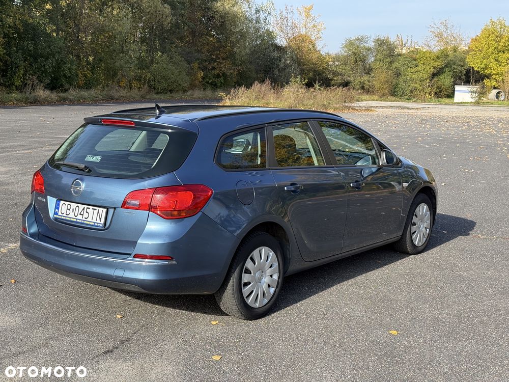 Opel Astra - 4