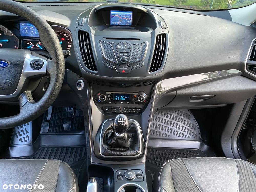 Ford Kuga 2.0 TDCi 4x4 Titanium - 22