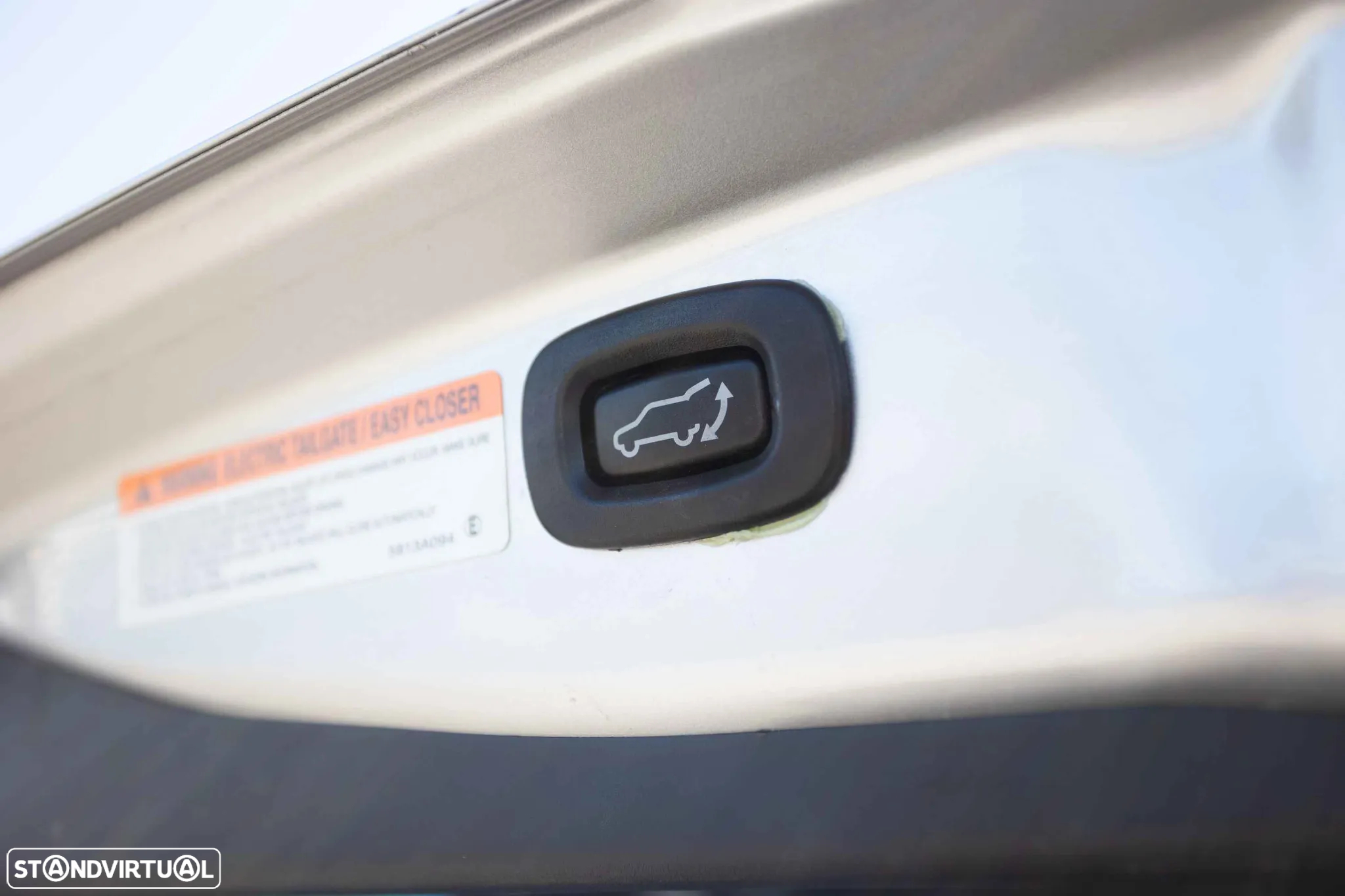 Mitsubishi Outlander 2.0 PHEV Instyle - 31