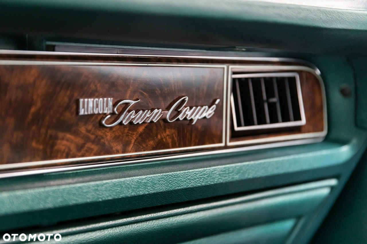 Lincoln Continental - 40