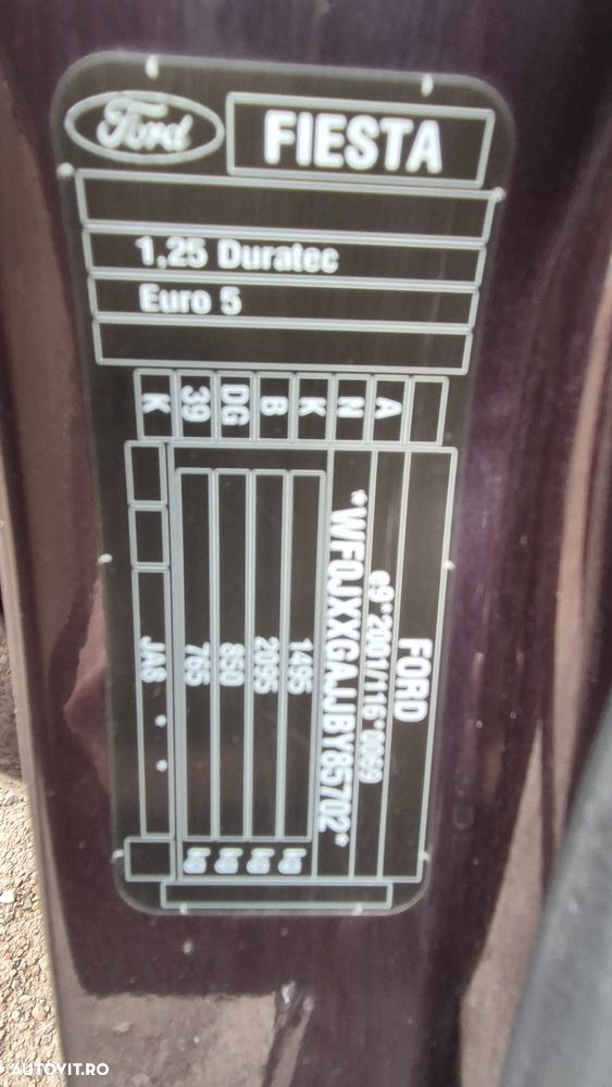 Ford Fiesta 1.25 Trend - 17