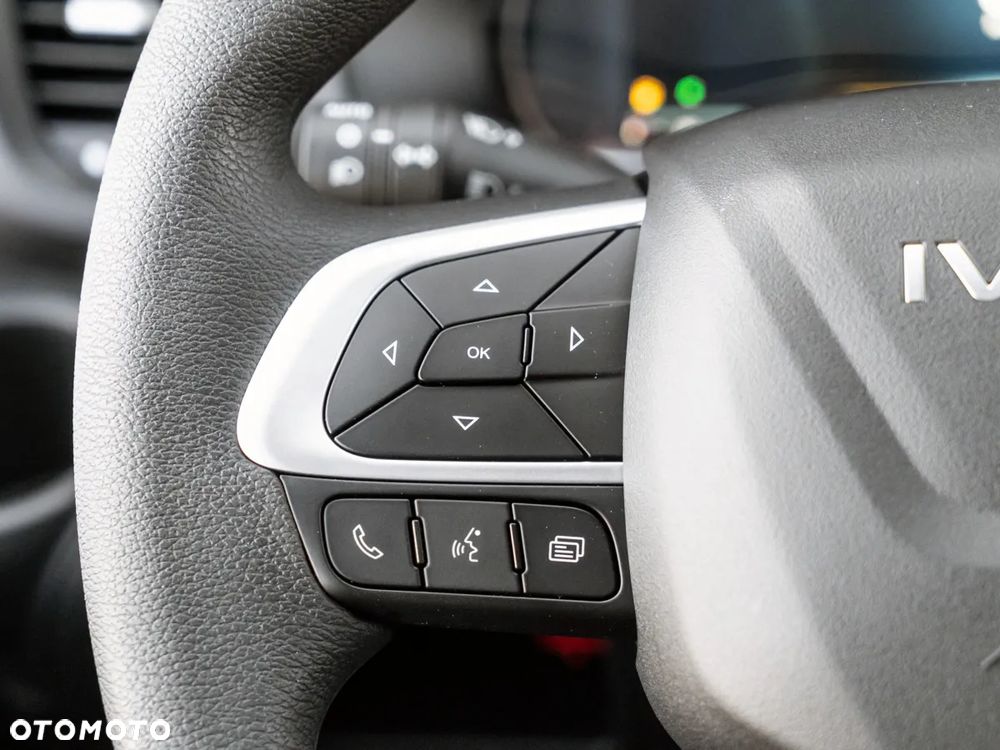 Iveco Daily 35S18HV 3.0 L4H2 - 18