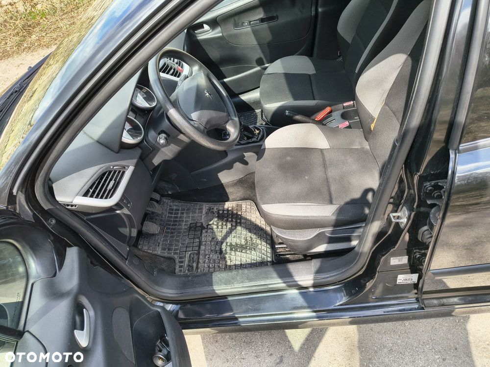 Peugeot 207 1.4 - 11