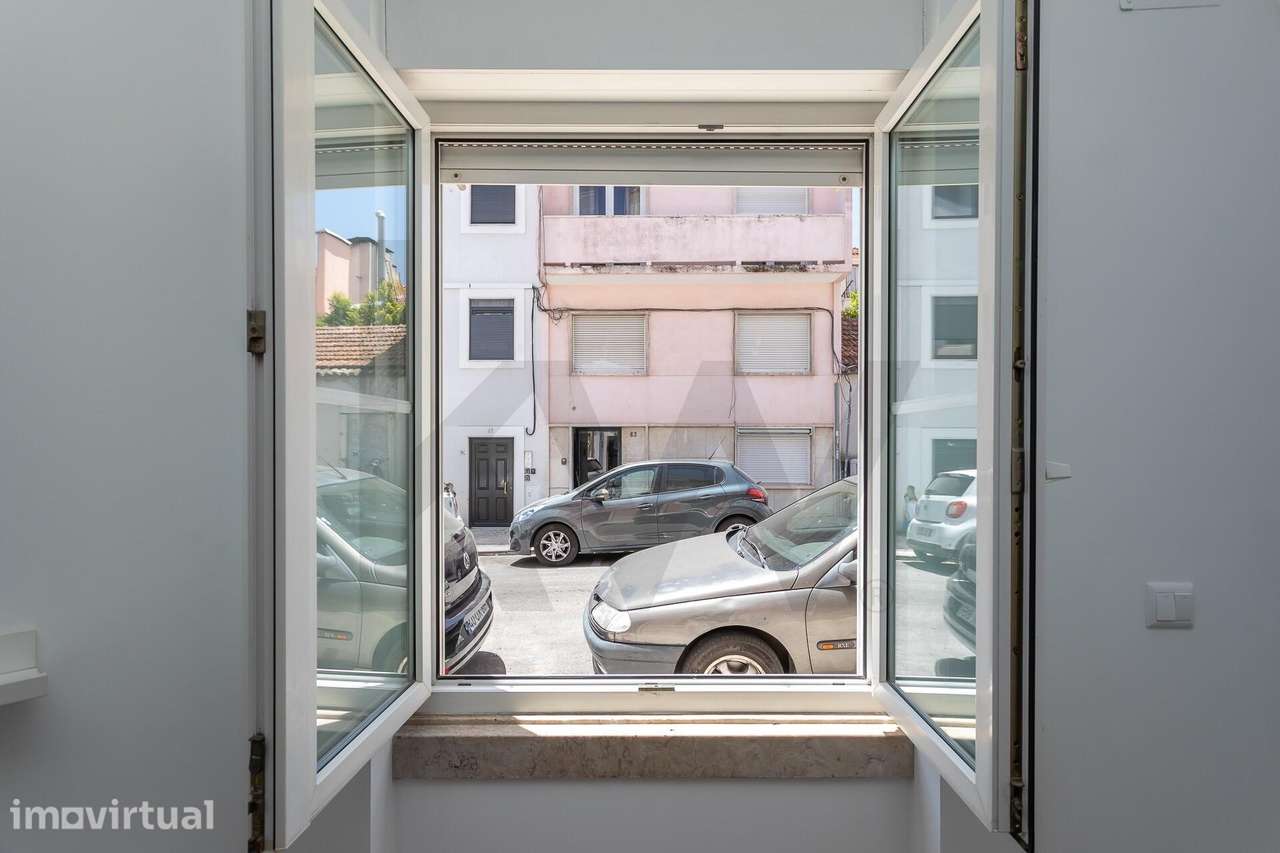 Espaçoso Apartamento T1 com Patio na Lapa, Lisboa -  Para Arrendar - Grande imagem: 4/27