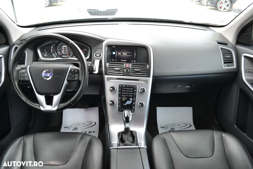 Volvo XC 60 D4 AWD Geartronic Summum - 27