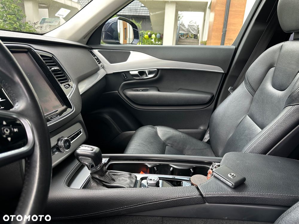 Volvo XC 90 D5 AWD Momentum - 17