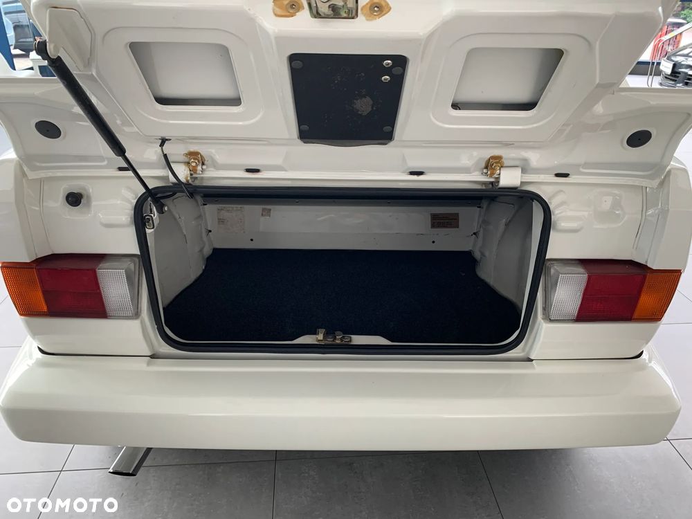 Volkswagen Golf Cabrio - 25