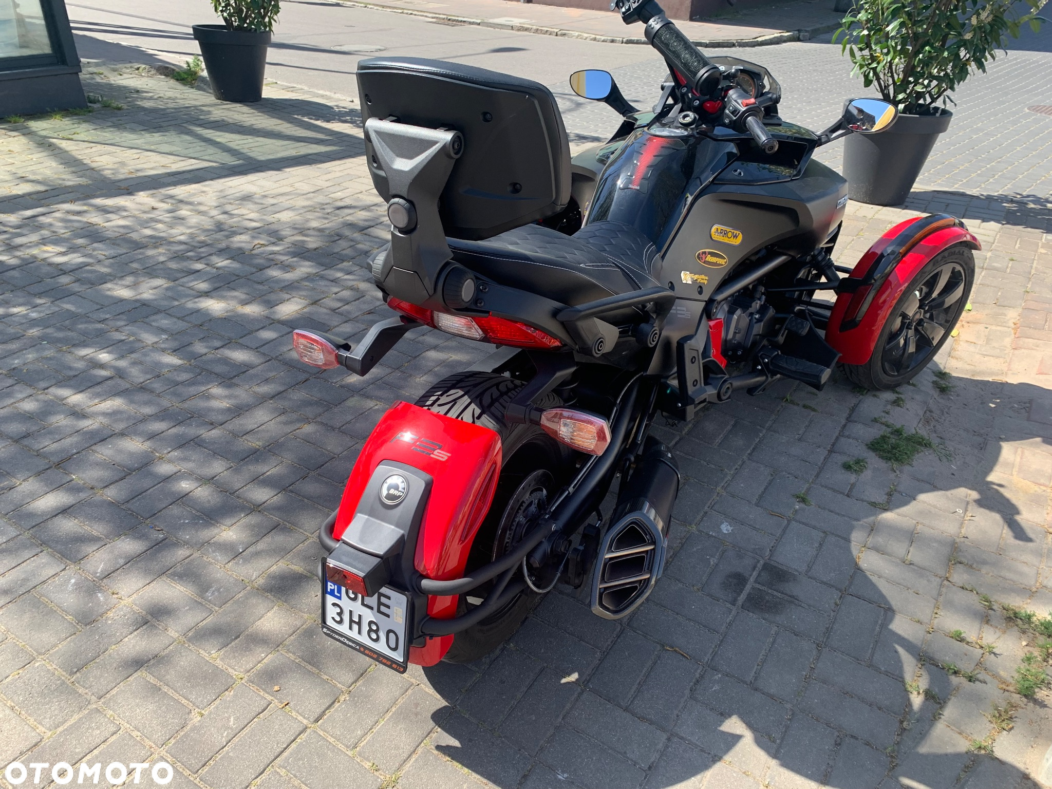 Can-Am Spyder - 10