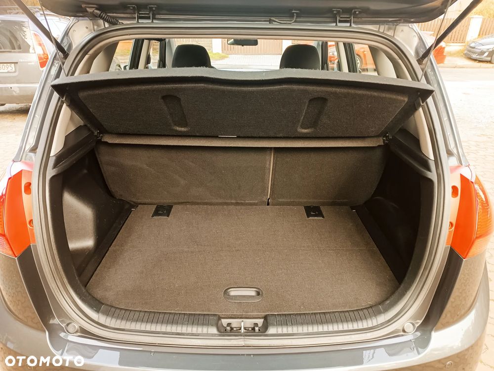 Kia Venga 1.4 L - 32