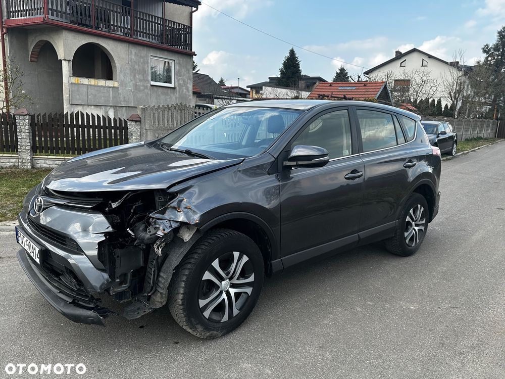 Toyota RAV4 2.0 D-4D Active 4x2 - 6