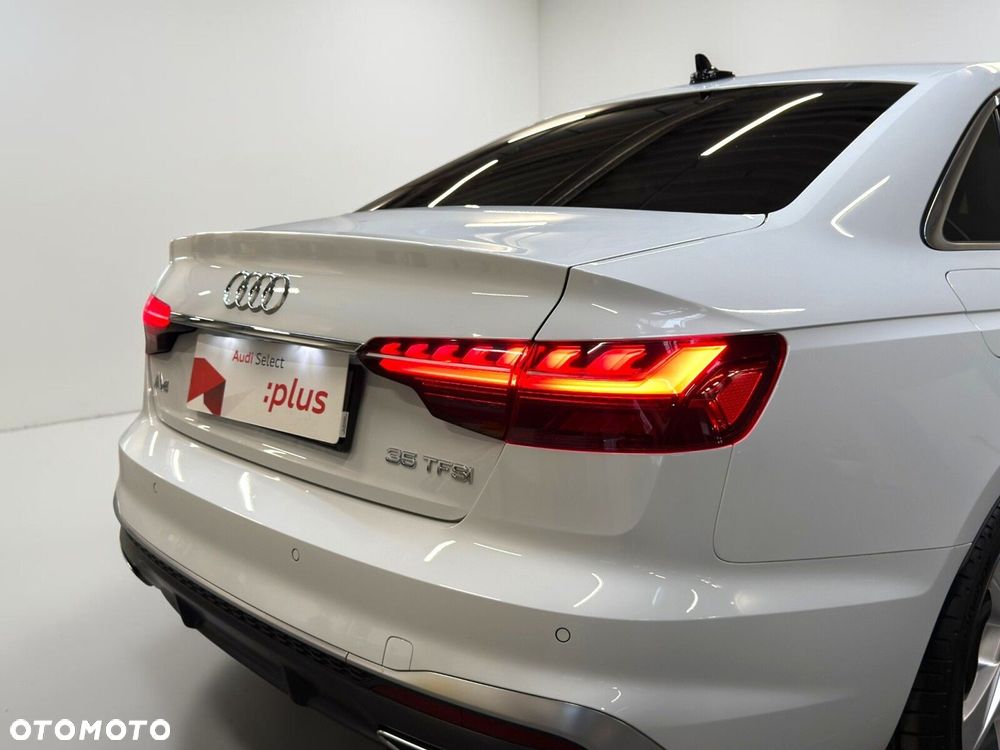 Audi A4 Limousine - 13