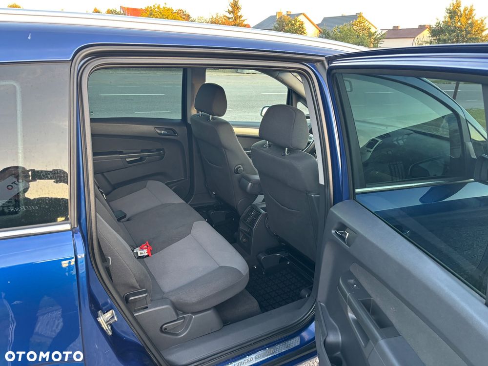 Opel Zafira - 13