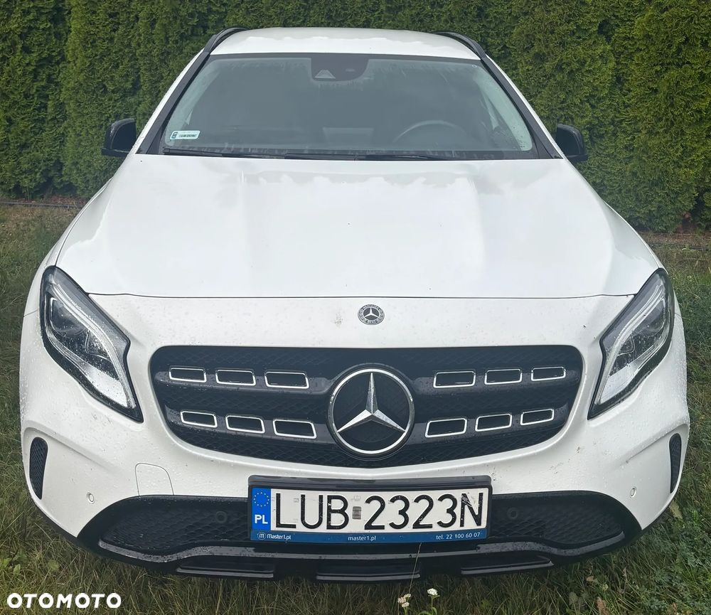 Mercedes-Benz GLA - 3