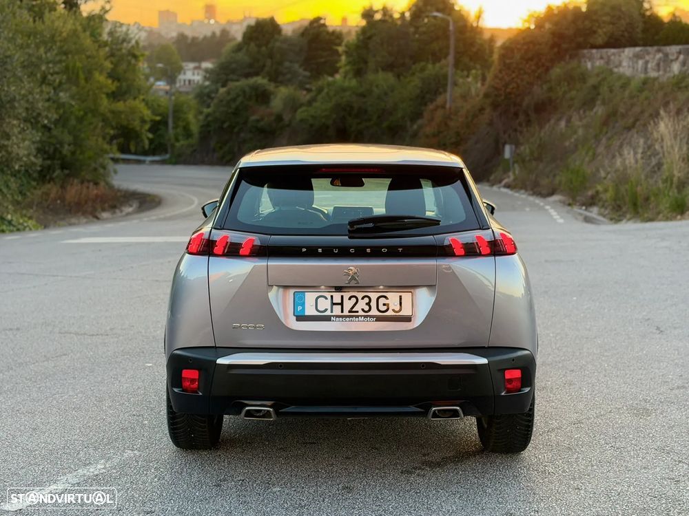Peugeot 2008 1.2 PureTech Active Pack EAT8 - 17