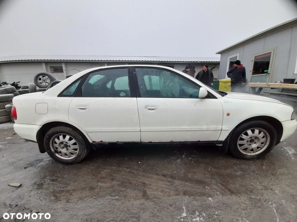 AUDI A4 B5 MASKA POKRYWA SILNIKA LY9G - 19