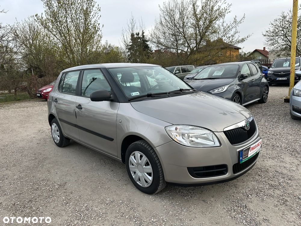 Skoda Fabia - 4